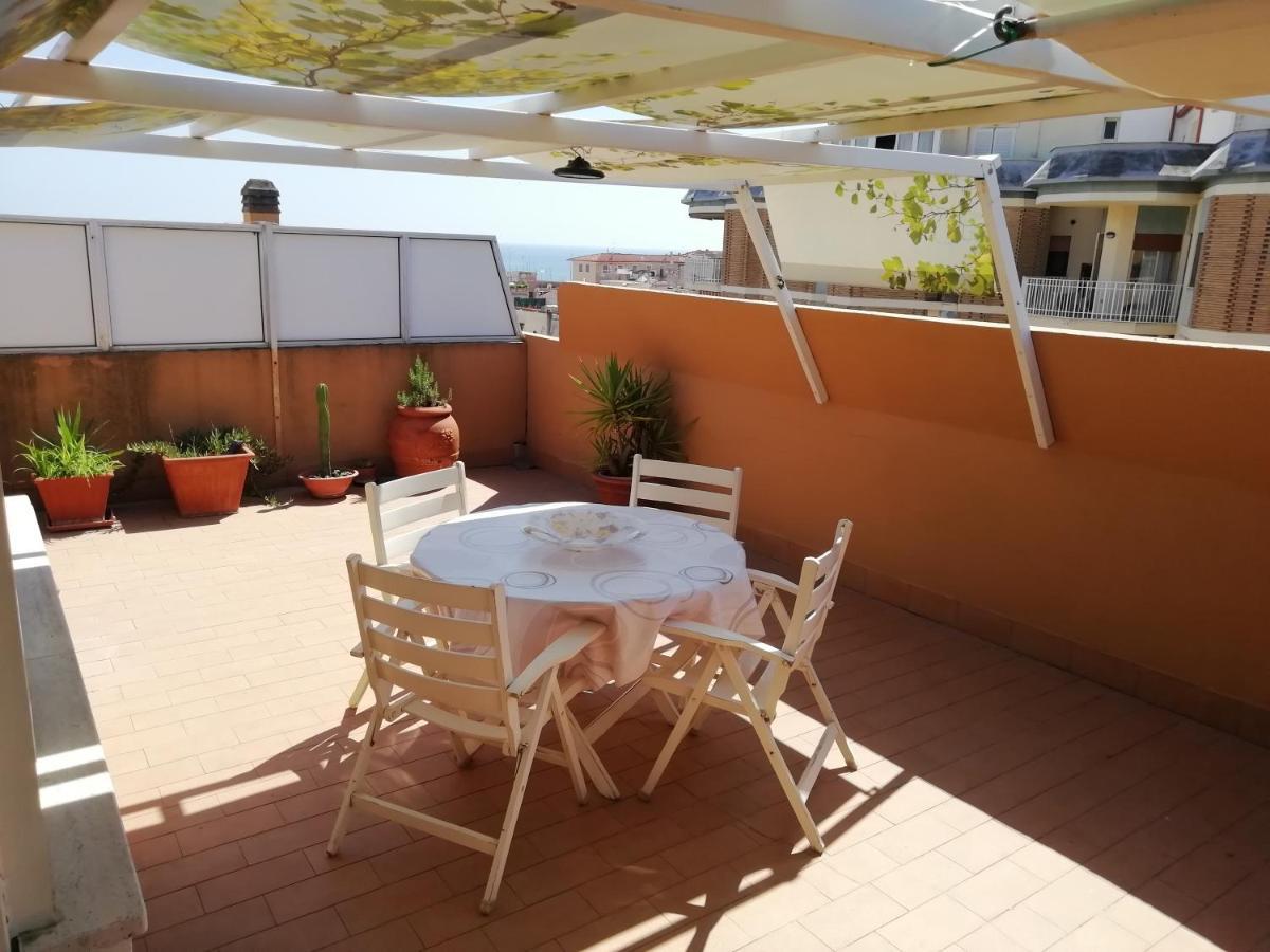 Terrazza Con Vista Apartment Nettuno Ngoại thất bức ảnh